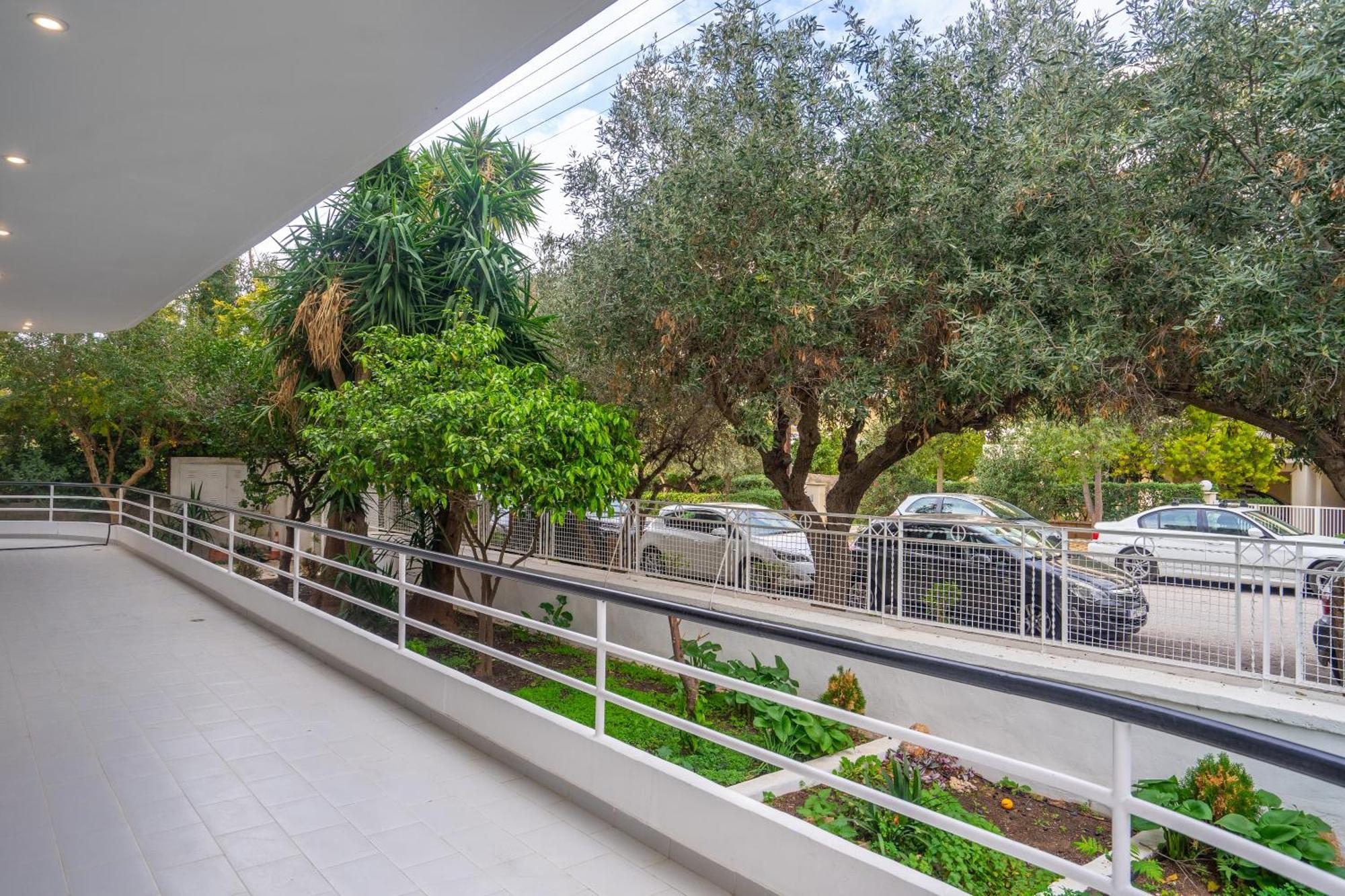 Glyfada Glamorous Athens Exterior photo